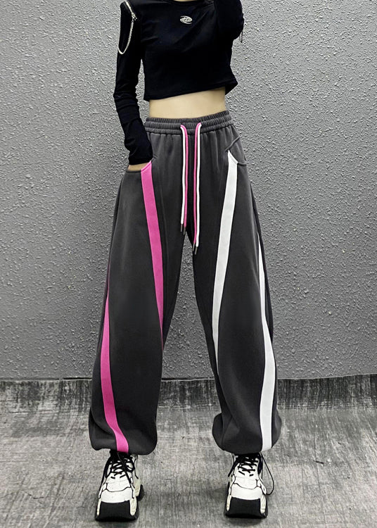 Effortlessly Elegant Pants with a Timeless Design