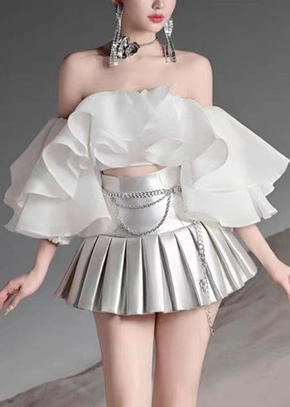 Well Tailored Top with a Graceful Silhouette