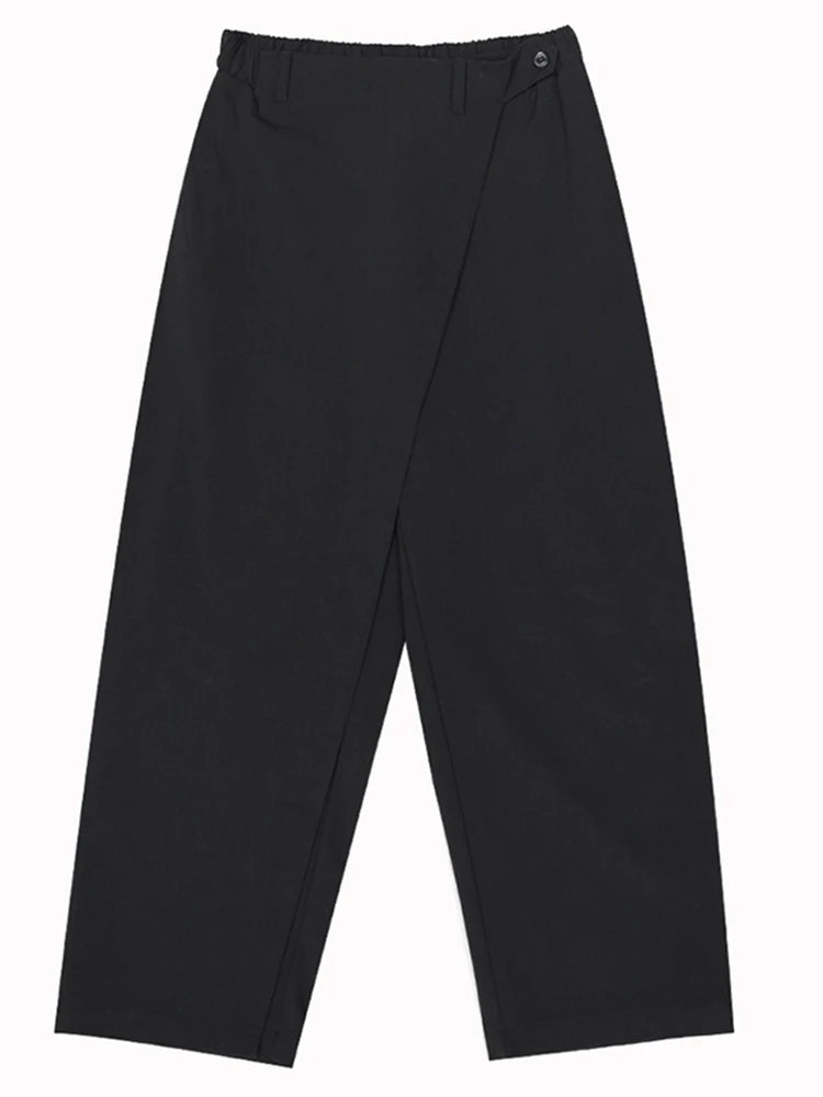 Sophisticated Trousers with a Clean Classic Look