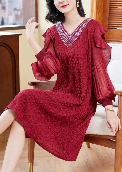 Beautifully Finished Dress in a Timeless Design