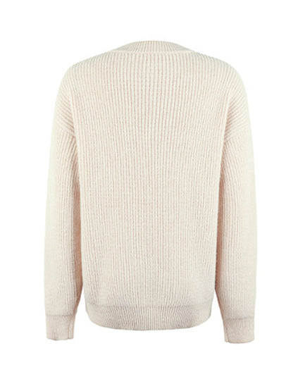 Well Tailored Sweater with a Graceful Silhouette