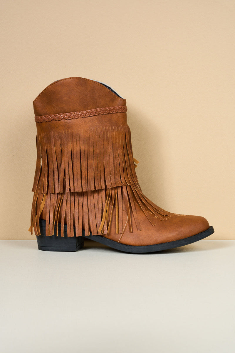 Gracefully Styled Boots for Any Occasion