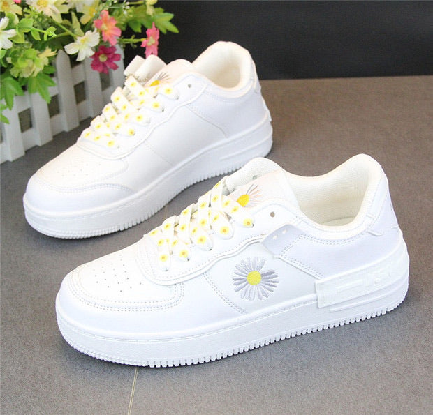 Well Tailored Sneakers with a Graceful Silhouette