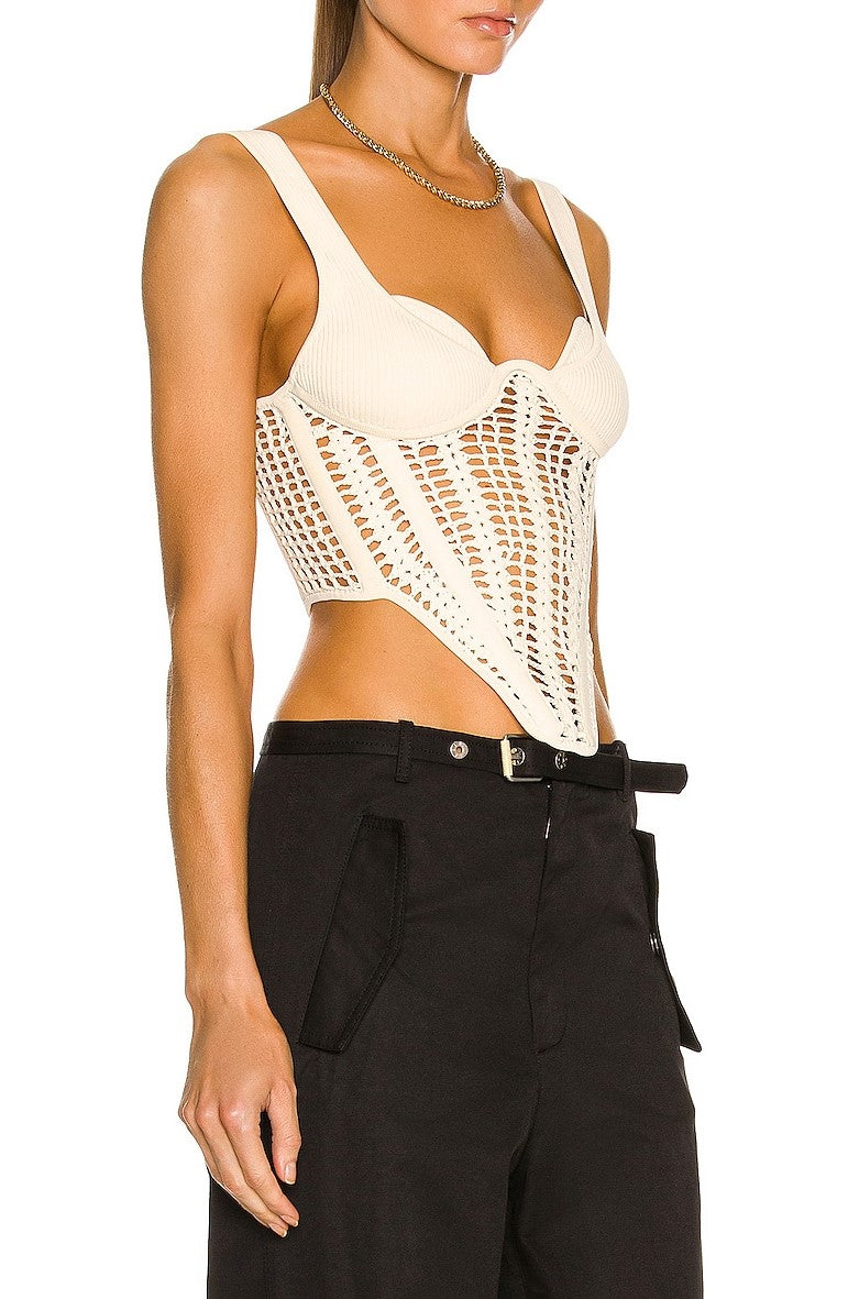 Beautifully Finished Top in a Timeless Design