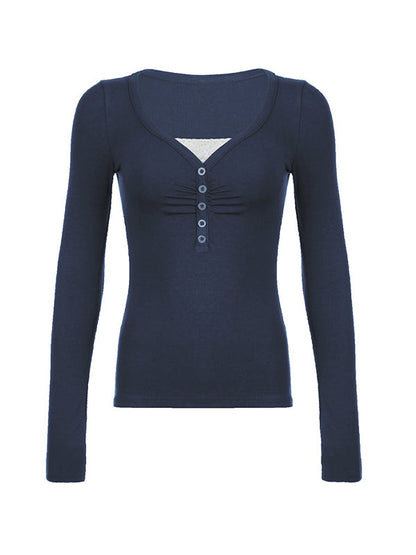 Effortlessly Elegant Garment with a Timeless Design
