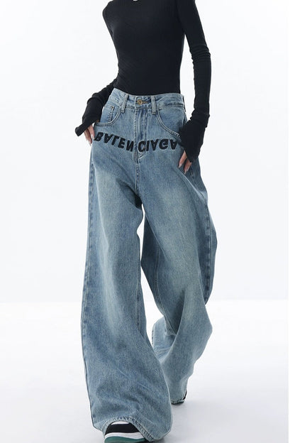 Well Tailored Garment with a Graceful Silhouette