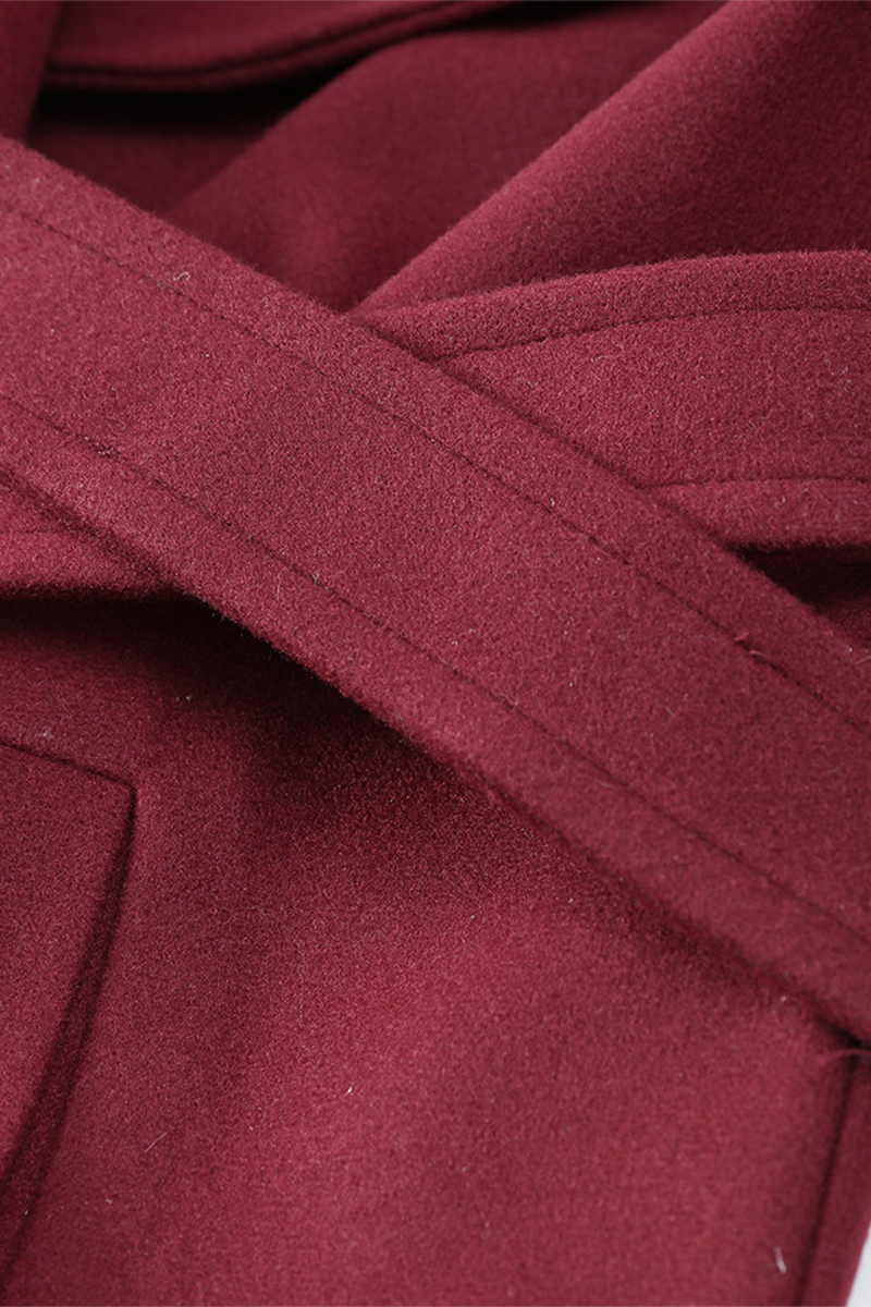 Sophisticated Garment with a Clean Classic Look