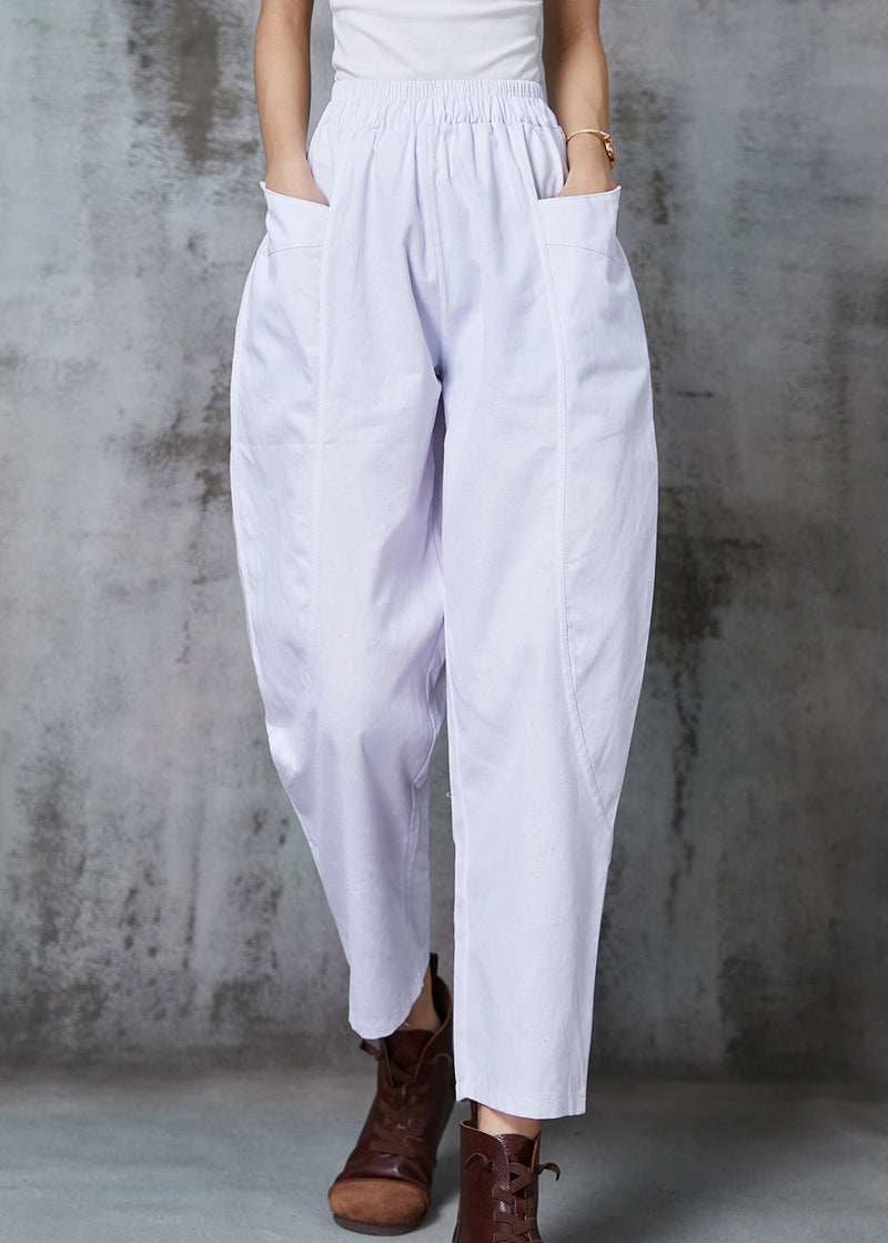 Effortlessly Elegant Pants with a Timeless Design
