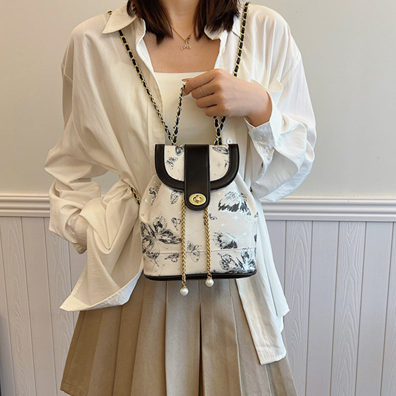 A Vintage Style Bag with Delicate Timeless Details