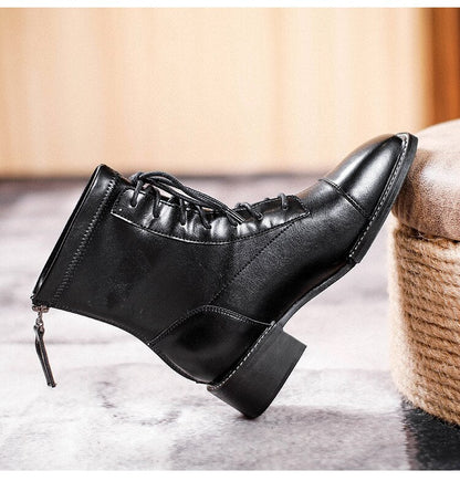 Polished Boots with an Effortless Classic Look