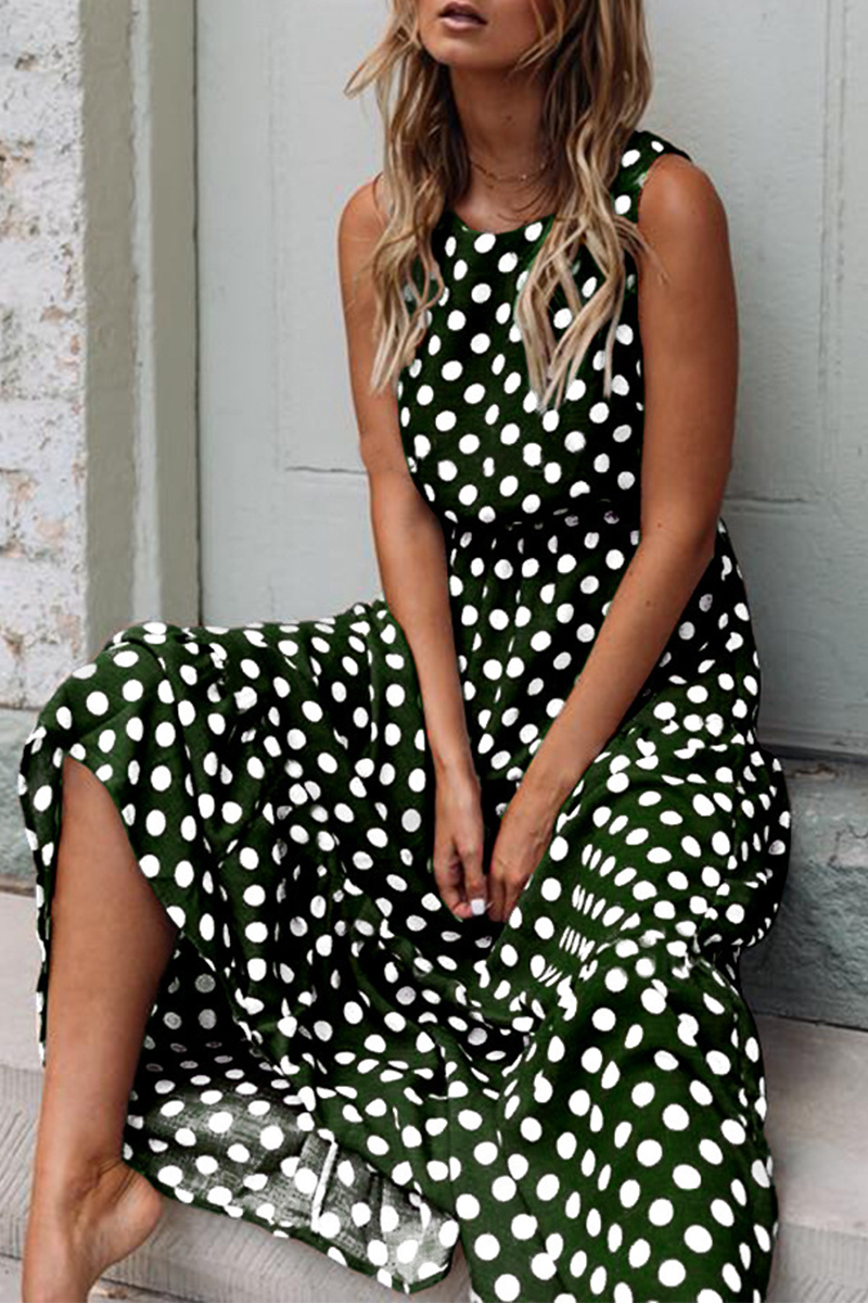 Classic Vintage & Enduringly Stylish Dress