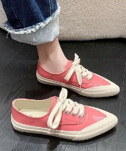 Well Tailored Shoes with a Graceful Silhouette