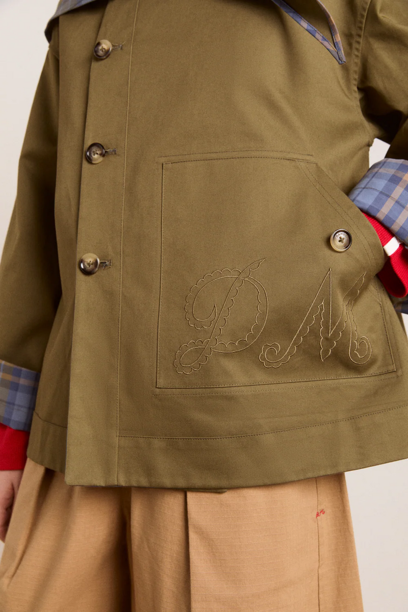 Elegantly Styled Jacket for Everyday Wear