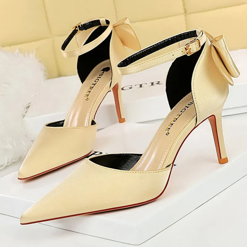 Beautifully Finished Heels in a Timeless Design