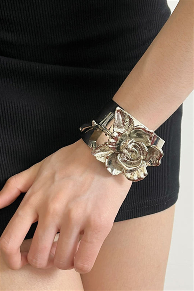 Gracefully Styled Garment for Any Occasion
