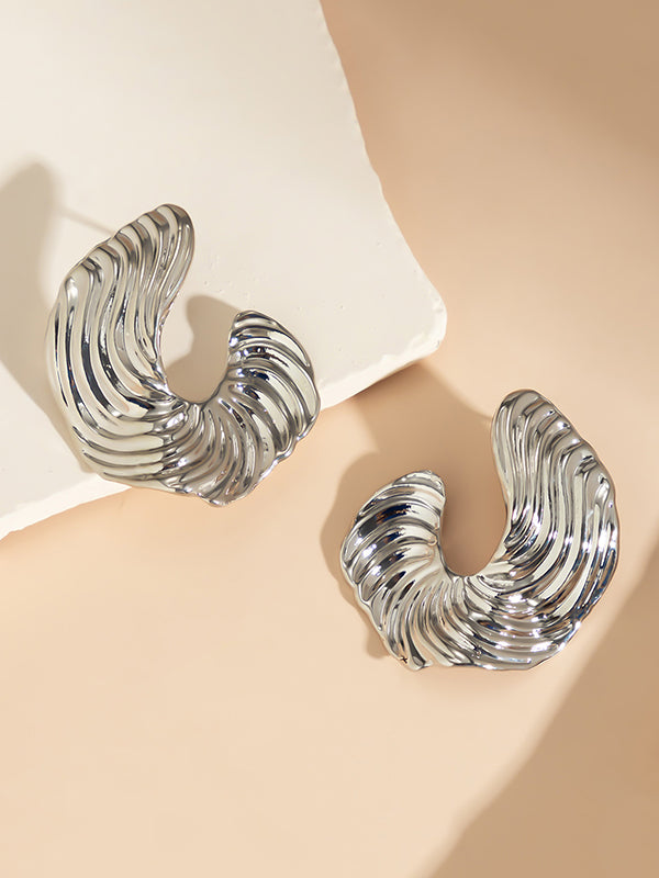Gracefully Styled Garment for Any Occasion