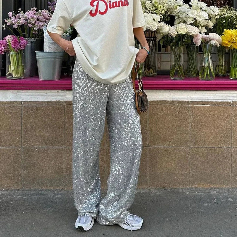 Classic Vintage Pants with a Flattering Fit
