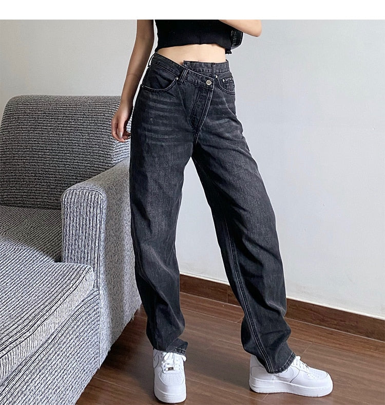 Sophisticated Garment with a Clean Classic Look