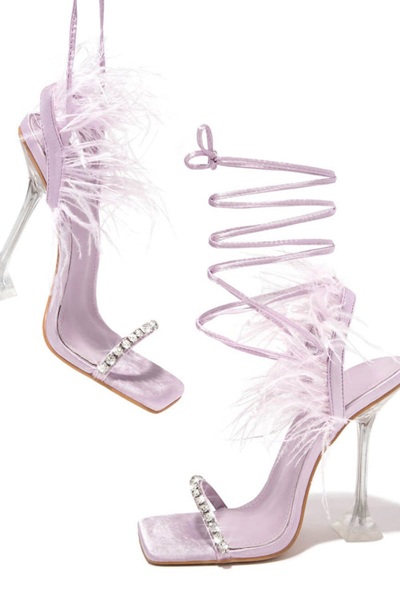 Classic Vintage Sandals with a Flattering Fit