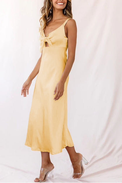 Well Tailored Dress with a Graceful Silhouette