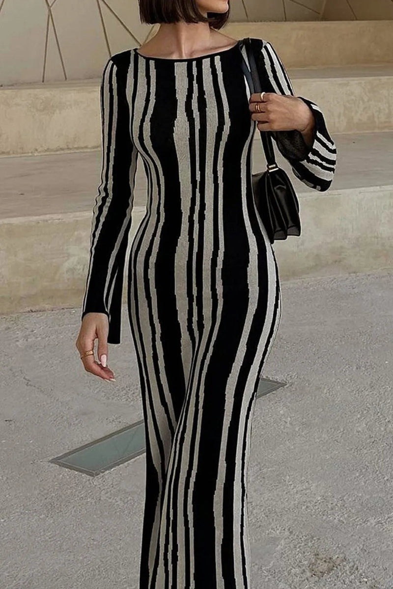 Well Tailored Dress with a Graceful Silhouette