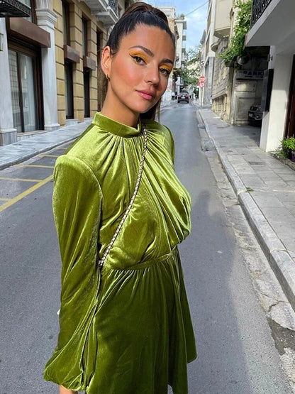 Polished Dress with an Effortless Classic Look
