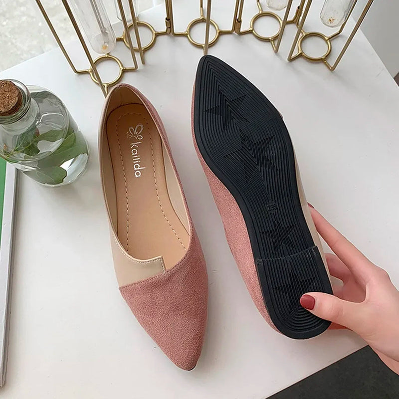 Effortlessly Elegant Shoes with a Timeless Design