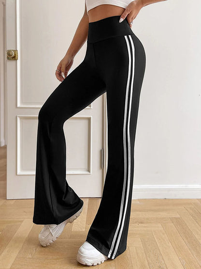 A Vintage Style Trousers with Delicate Timeless Details