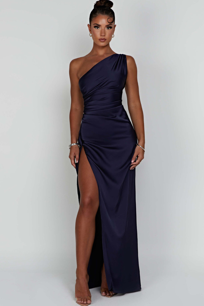 Polished Garment with an Effortless Classic Look