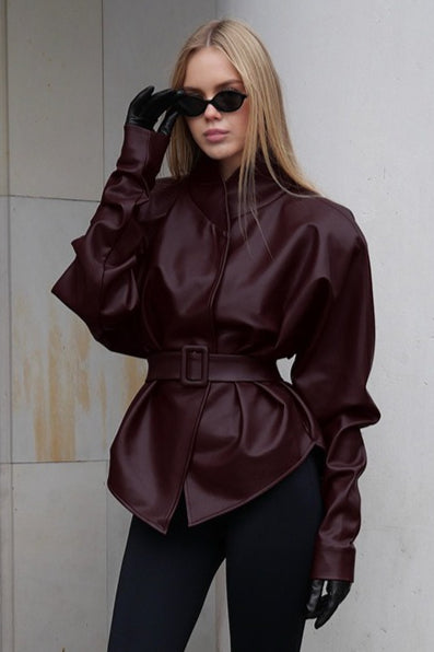 Effortlessly Elegant Jacket with a Timeless Design