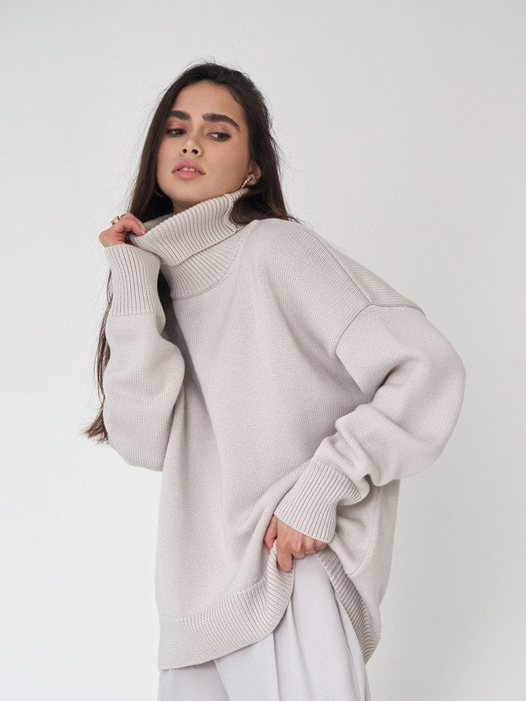 Effortlessly Elegant Sweater with a Timeless Design