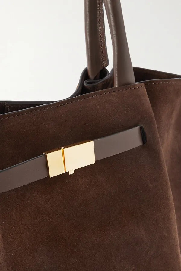 Sophisticated Bag with a Clean Classic Look