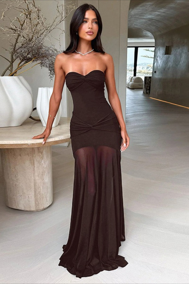 Well Tailored Dress with a Graceful Silhouette