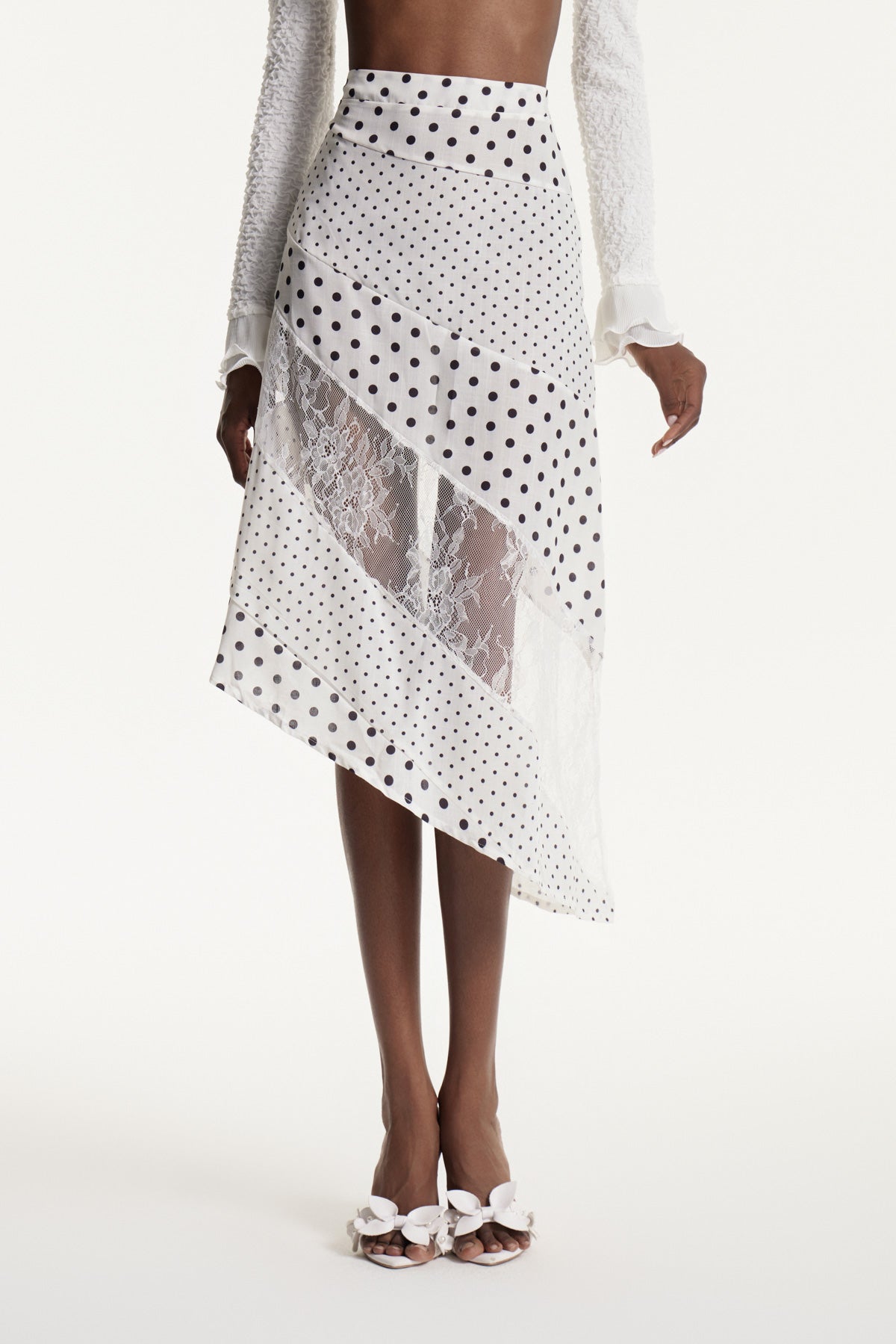 Well Tailored Garment with a Graceful Silhouette