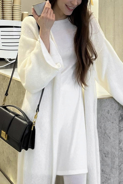 Classic Vintage Cardigan with a Flattering Fit