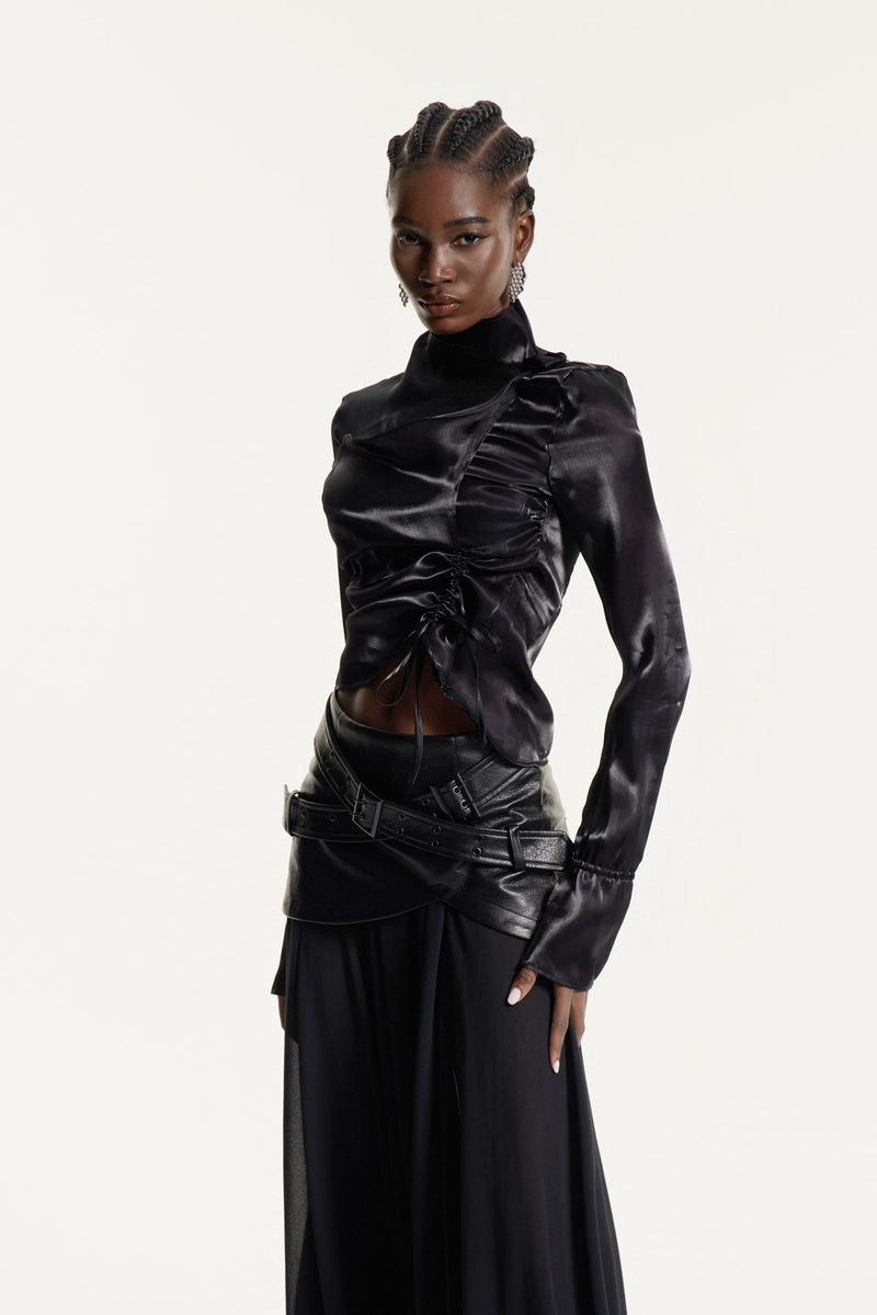 A Vintage Style Top with Delicate Timeless Details