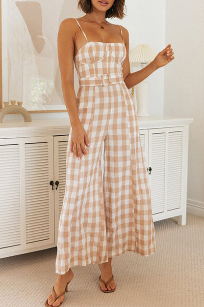 Sophisticated Garment with a Clean Classic Look