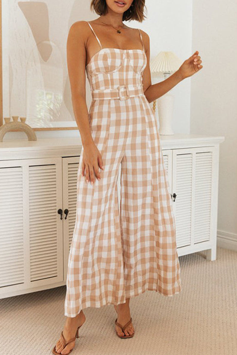 Sophisticated Garment with a Clean Classic Look