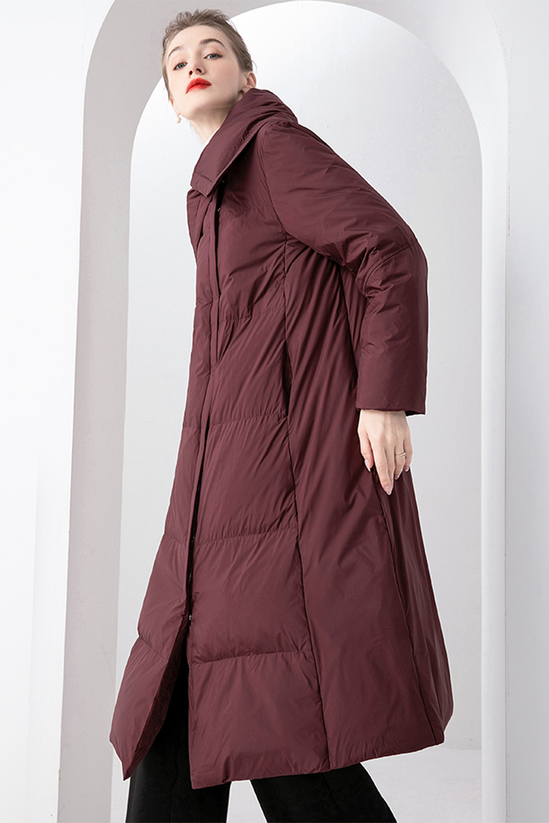 Well Tailored Garment with a Graceful Silhouette