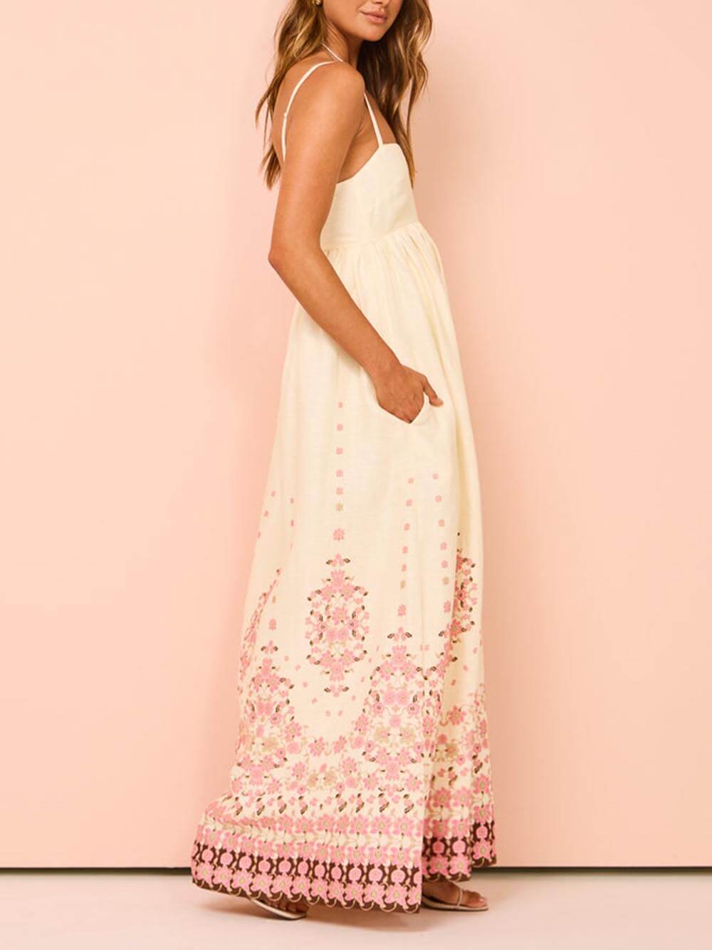 Beautifully Crafted Dress in a Classic Style