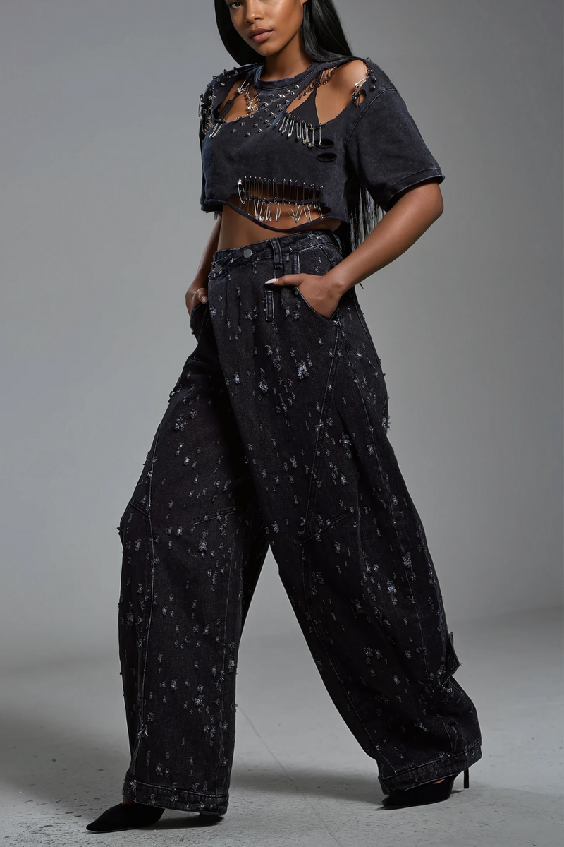 Well Tailored Garment with a Graceful Silhouette