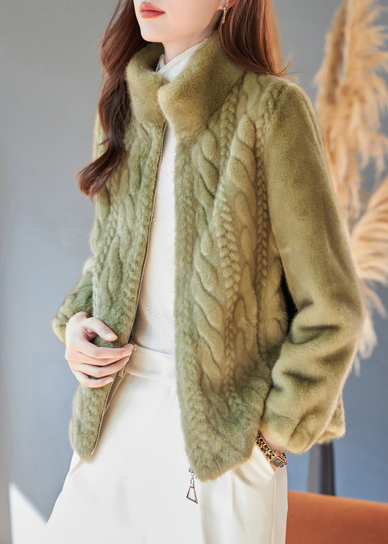 Elegantly Styled Coat for Everyday Wear