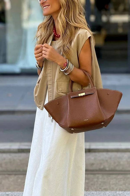 Gracefully Styled Garment for Any Occasion