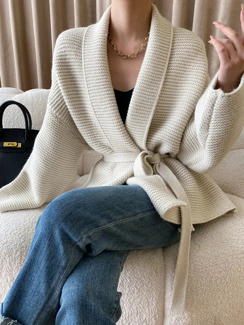 Gracefully Styled Cardigan for Any Occasion