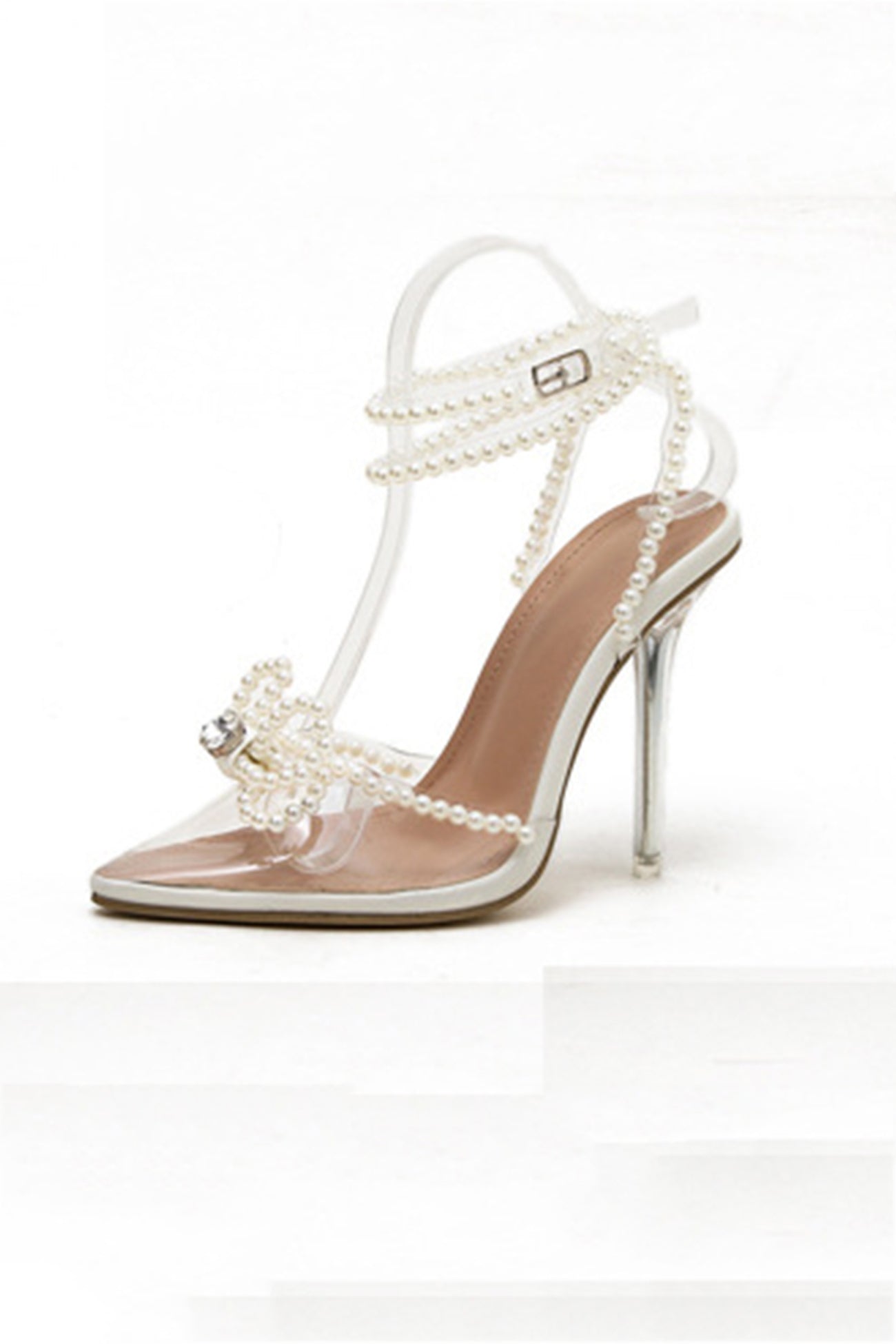 Well Tailored Heels with a Graceful Silhouette