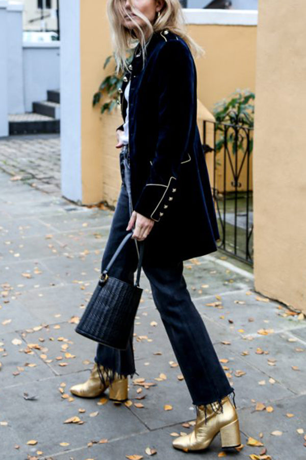Elegantly Styled Coat for Everyday Wear