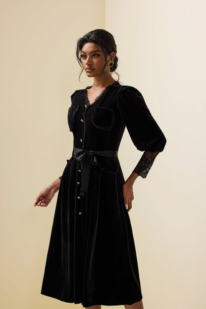 Classic Vintage Dress with a Flattering Fit