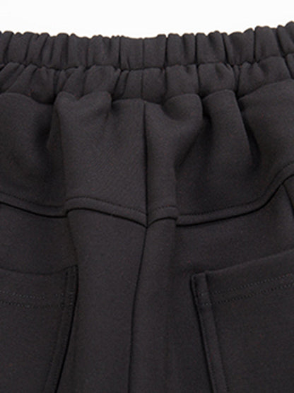 Beautifully Finished Pants in a Timeless Design