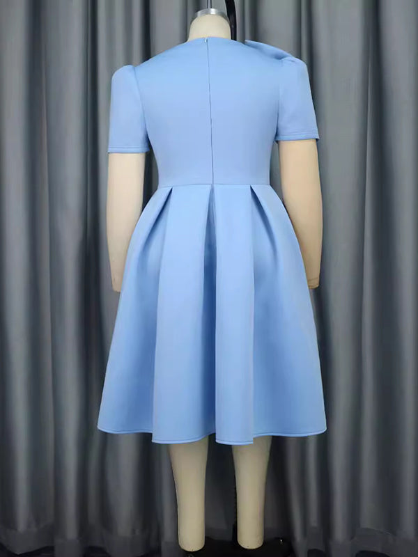 Classic Vintage Dress with a Flattering Fit