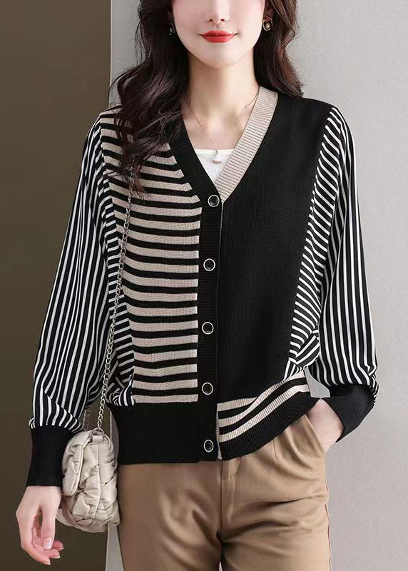 Beautifully Finished Cardigan in a Timeless Design